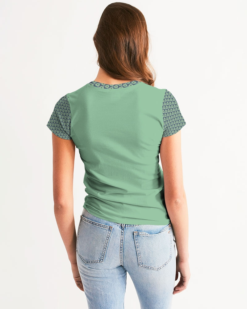 Play Your Hand...Queen Club #1 T-Shirts